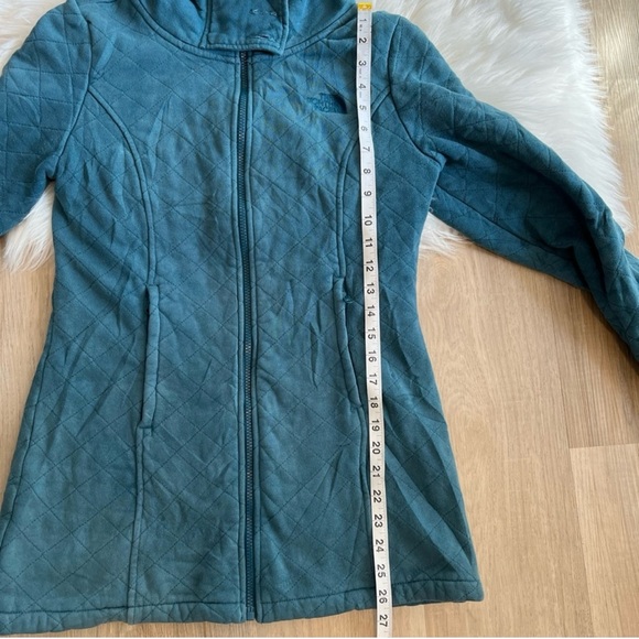 The North Face Quilted Long Zip Up Sweater - Picture 2 of 7